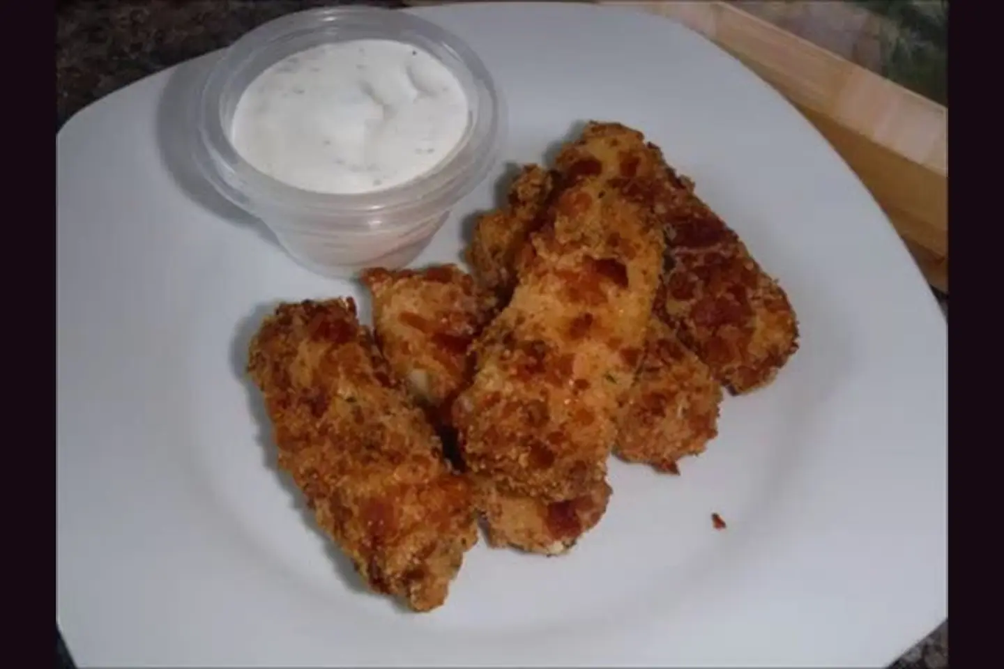 Original LCHF Diva bacon-crusted mozzarella sticks with dip